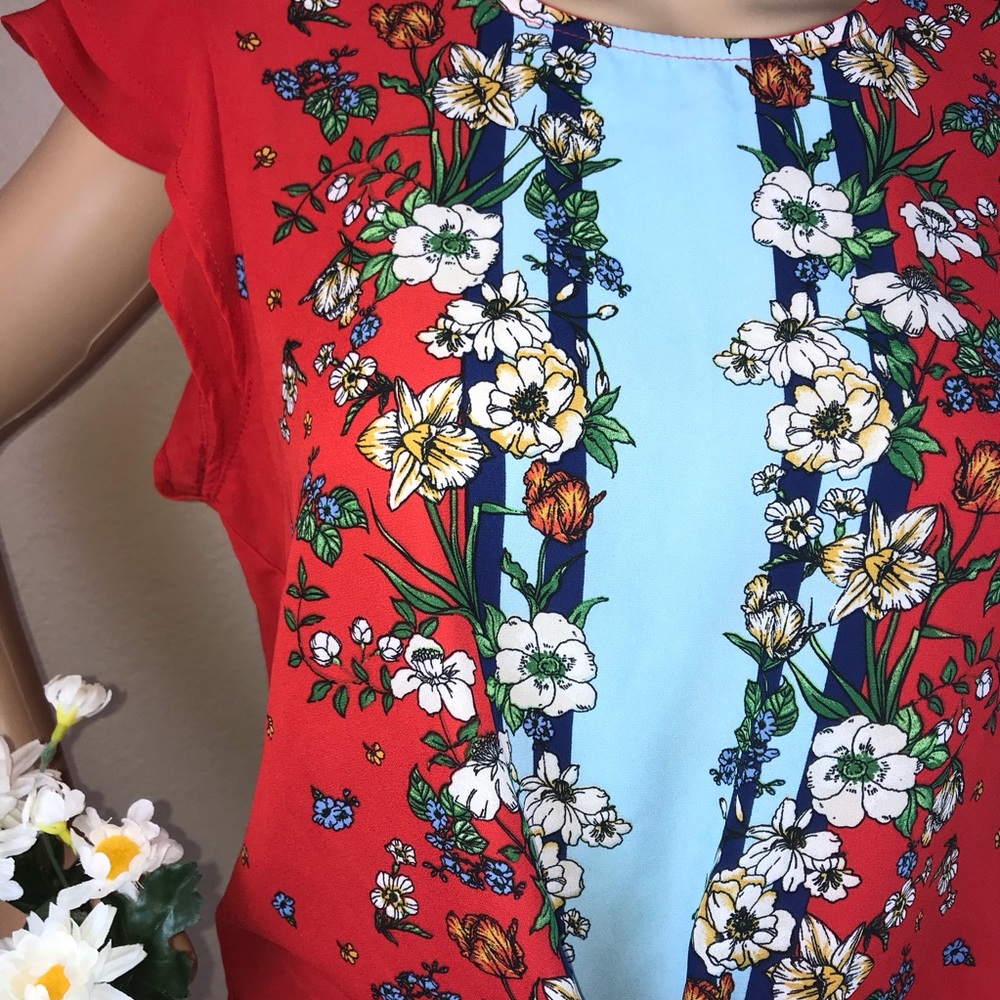 Twine & String Floral Tie Front Flutter Sleeve Top - image 4